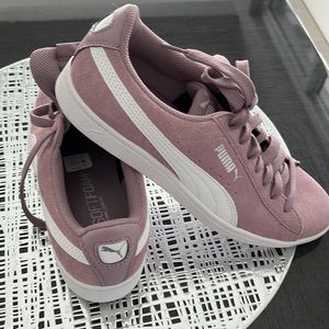 Puma Soft Foam Optimal Comfort Lilac Sneakers EUC